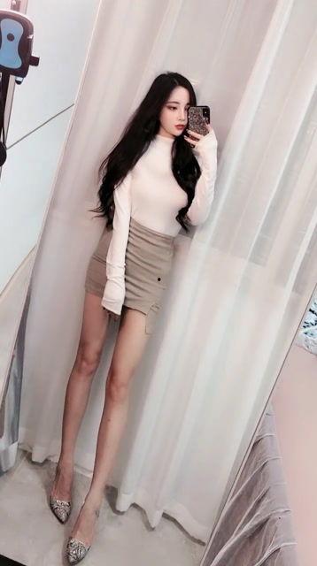 九头身美女在线观看,网络直播的视觉盛宴