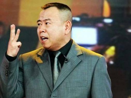 潘阳爆料父亲潘长江视频,揭秘父子情深背后的温馨瞬间  第3张