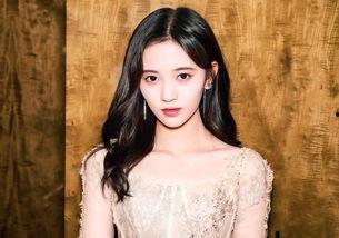 鞠婧祎小号最新爆料图片,最新美照引发网友热议！”  第3张